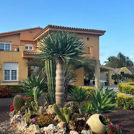 Bo Villa *